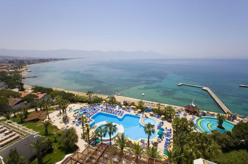 Fantasia Hotel Deluxe Kusadasi