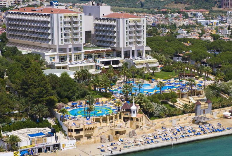 Kusadasi utazás Fantasia Hotel Deluxe