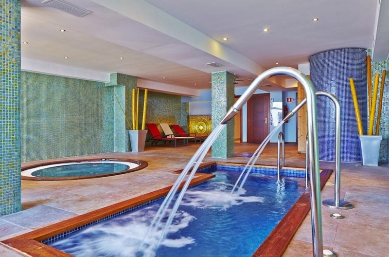 Mallorca utazás Flamboyan Caribe