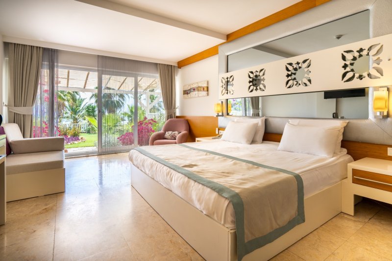 Kemer utazás Flora Garden Beach