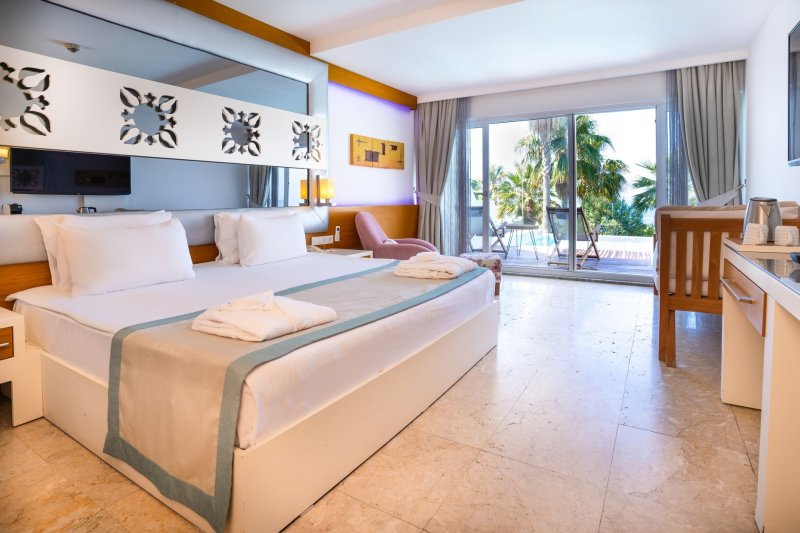 Kemer utazás Flora Garden Beach