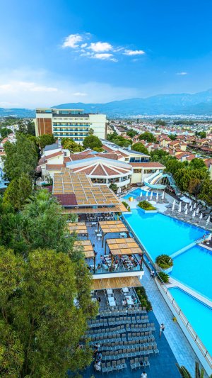 Kusadasi utazás Flora Garden Ephesus