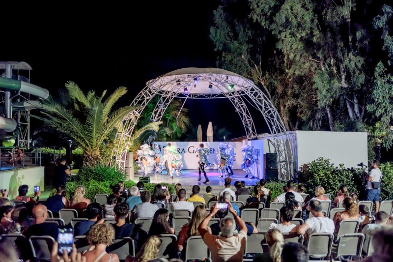 Kusadasi utazás Flora Garden Ephesus