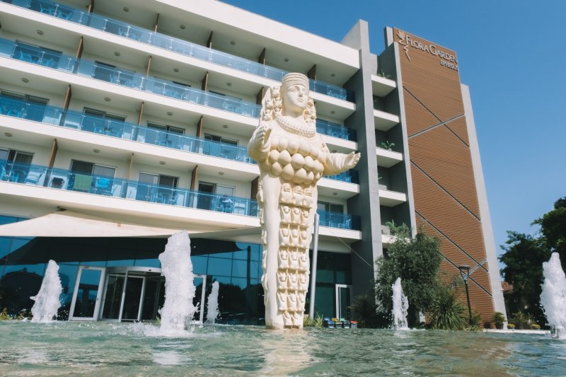Kusadasi utazás Flora Garden Ephesus