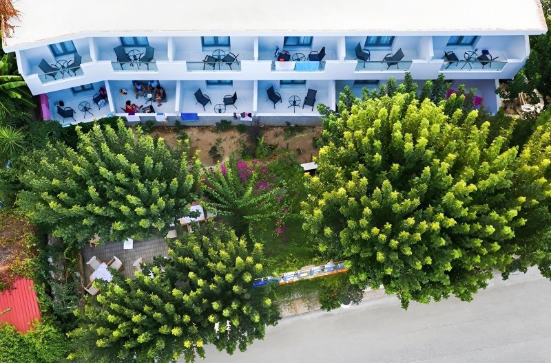 Zakynthos utazás Georgina Inn