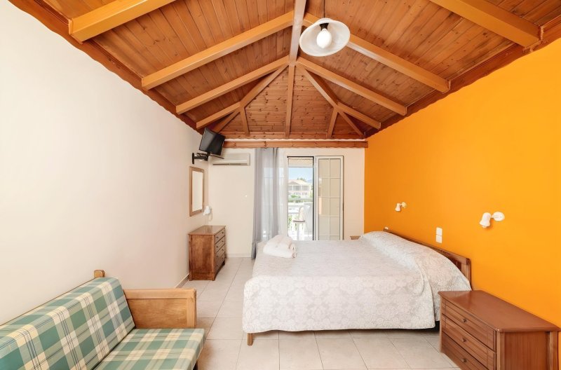 Zakynthos utazás Georgina Inn