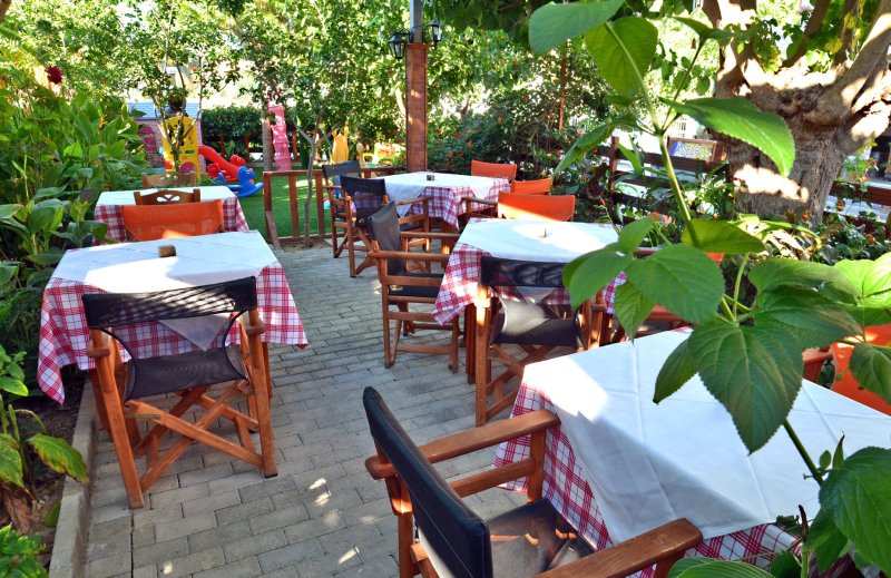 Georgina Inn Zakynthos