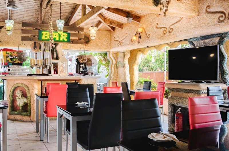 Zakynthos utazás Georgina Inn