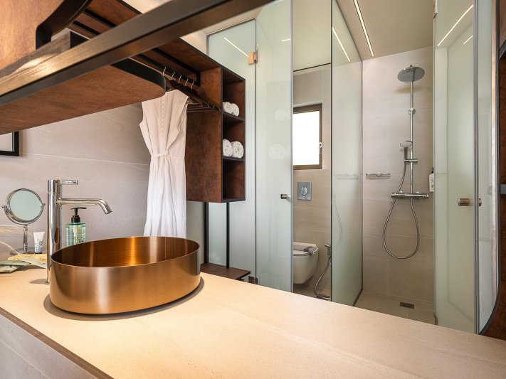 Kétágyas szoba - Felújított - Fürdőszoba