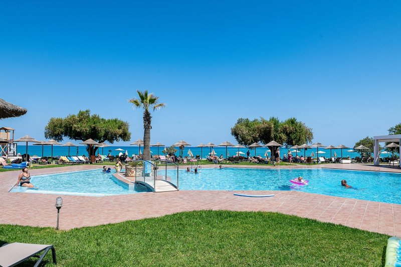 Kréta Platanias utazás Geraniotis Hotel & Resort