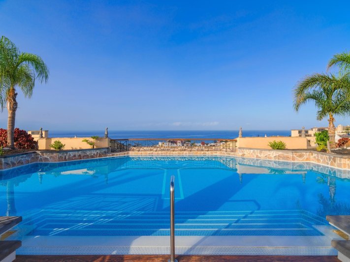 Tenerife Costa Adeje utazás GF Gran Costa Adeje