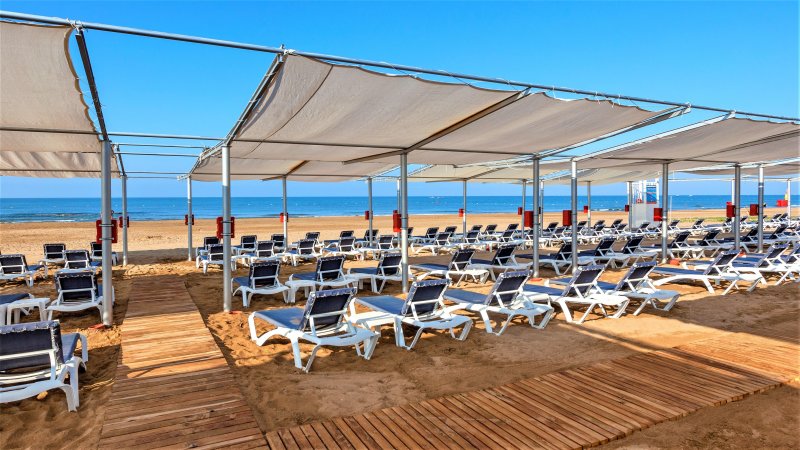 Glamour Resort & Spa Side