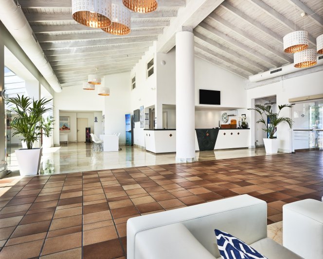 Mallorca utazás Globales Bouganvilla