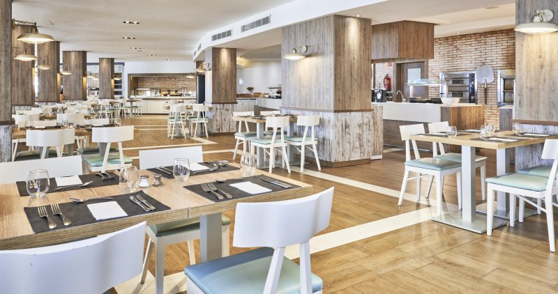 Mallorca utazás Globales Bouganvilla