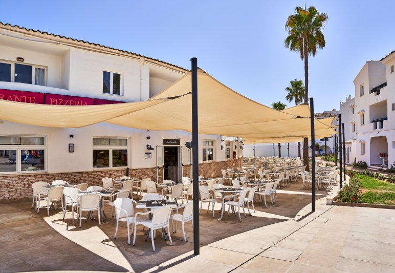 Mallorca utazás Globales Bouganvilla