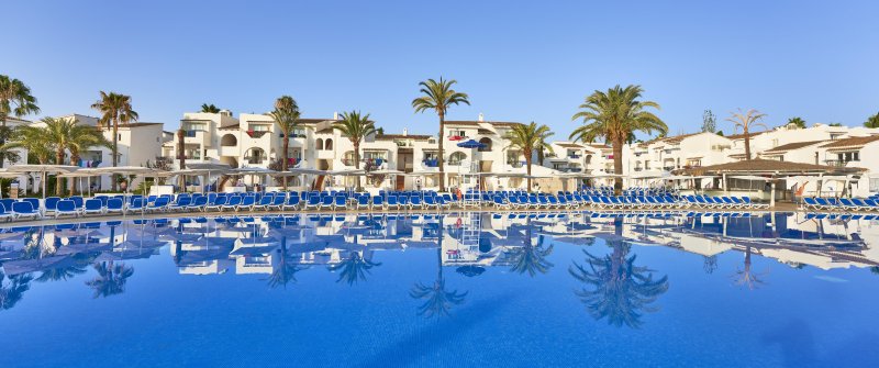 Mallorca utazás Globales Bouganvilla