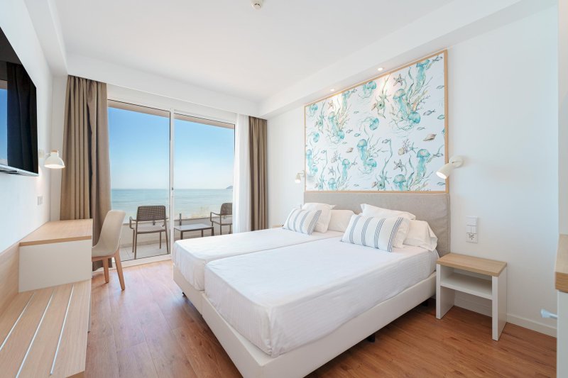 Kétágyas szoba tengerre néző kilátással