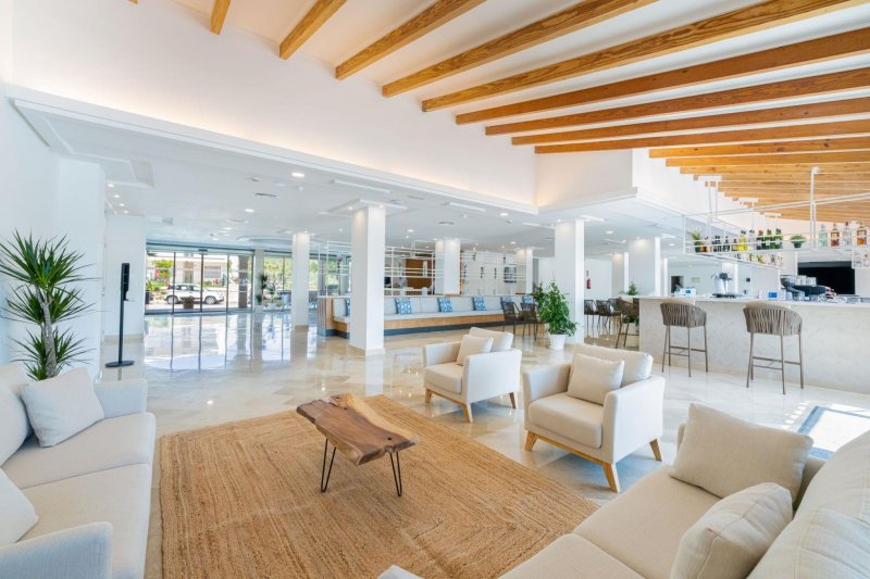 Mallorca utazás Globales Isabel