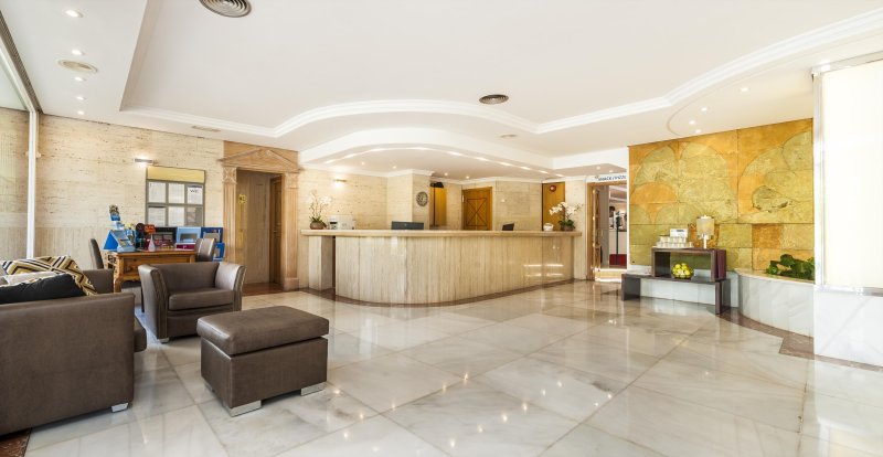 Mallorca utazás Globales Palmanova Palace 