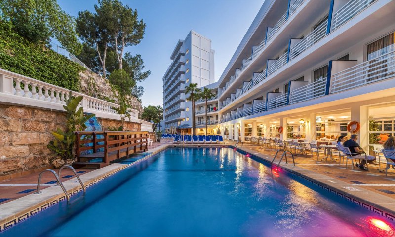 Mallorca utazás Globales Palmanova Palace 