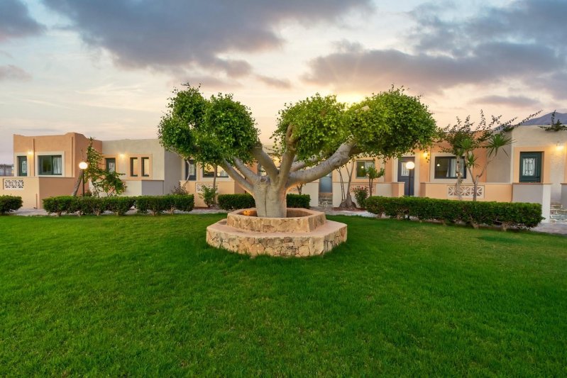 Golden Bay Apartments – Garden Haven Kréta Malia