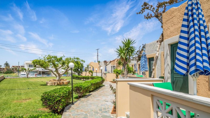 Golden Bay Apartments – Garden Haven Kréta Malia