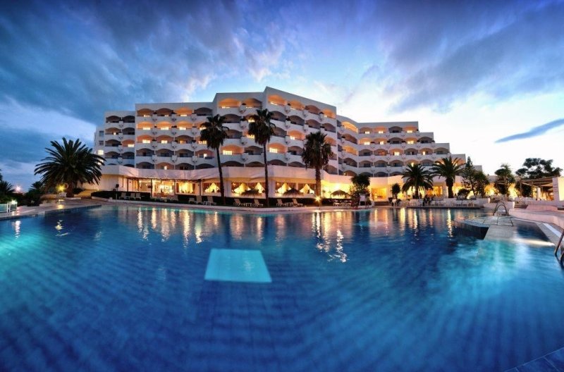Hammamet utazás Golden Tulip Hammamet President