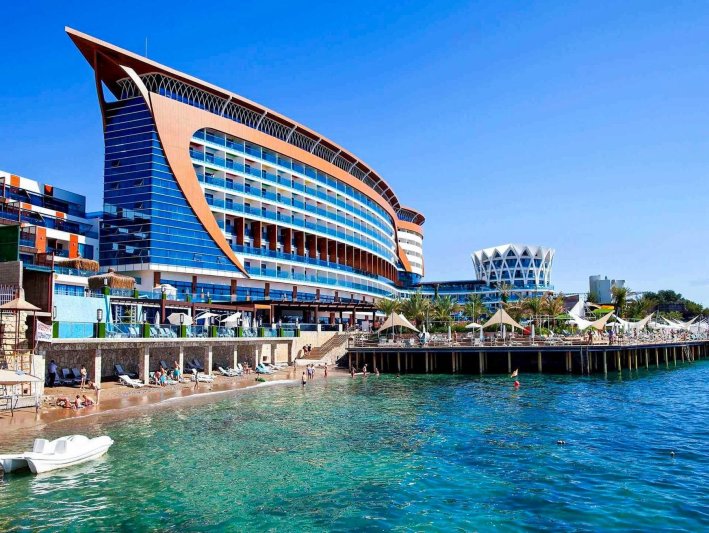 Alanya utazás Granada Luxury Resort