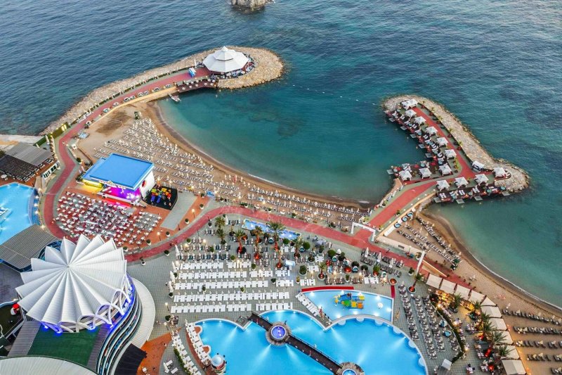 Alanya utazás Granada Luxury Resort