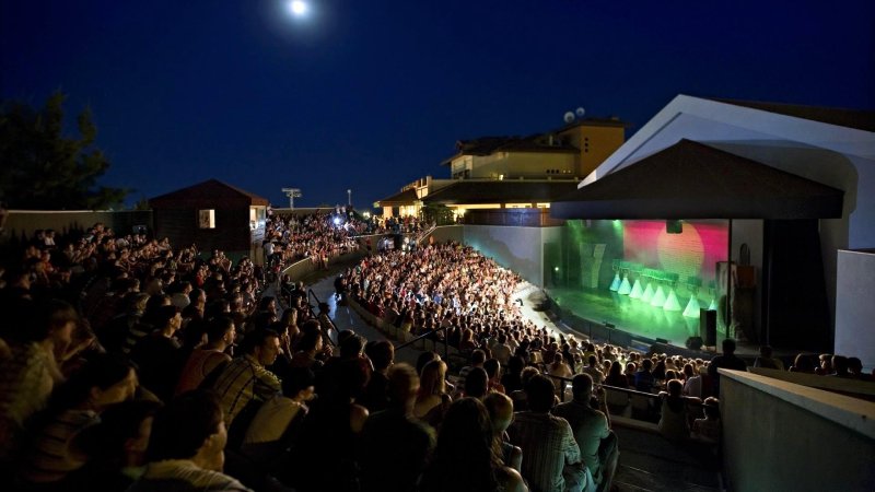 Side utazás Grand Aqua