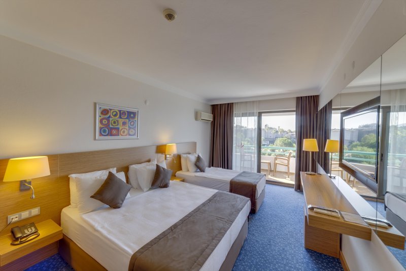 Kétágyas szoba, kilátással a vidékre