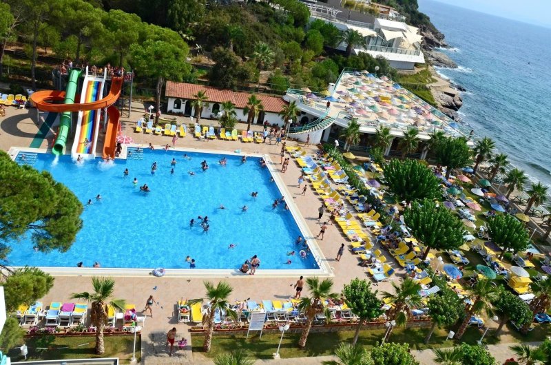 Kusadasi utazás Grand Efe