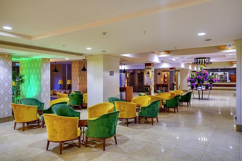 Antalya utazás Grand Park Lara