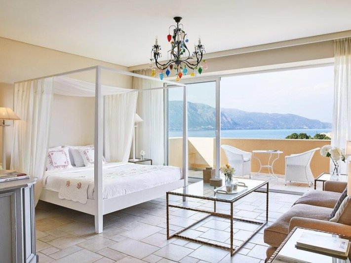 Junior lakosztály tengerre néző kilátással a főépületben