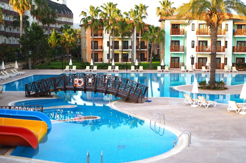 Alanya utazás Gypsophila Holiday Village