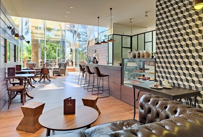 Tenerife Playa de las Americas utazás H10 Las Palmeras