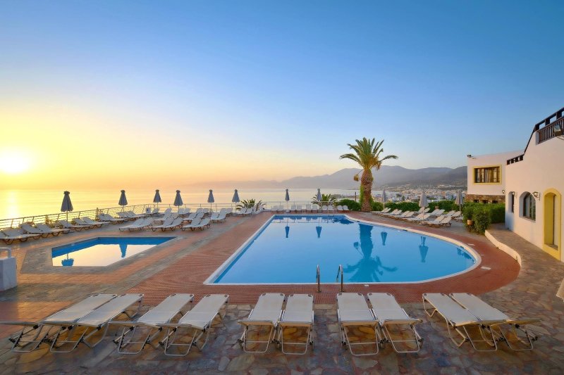 Kréta Hersonissos utazás Hersonissos Village