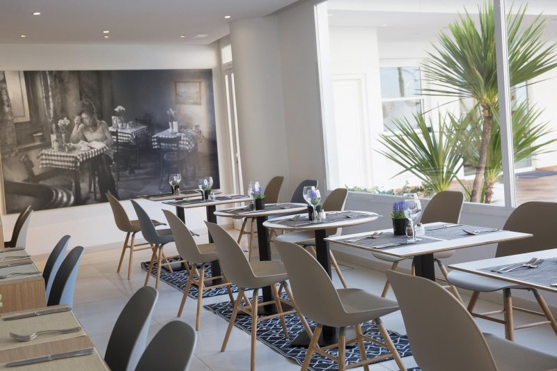 Mallorca utazás Hm Tropical