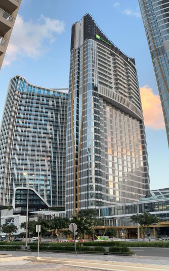 Dubai utazás Holiday Inn Dubai Business Bay