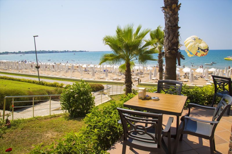 Horus Paradise Luxury Resort & Spa Side