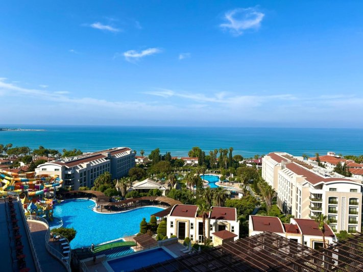 Horus Paradise Luxury Resort & Spa Side