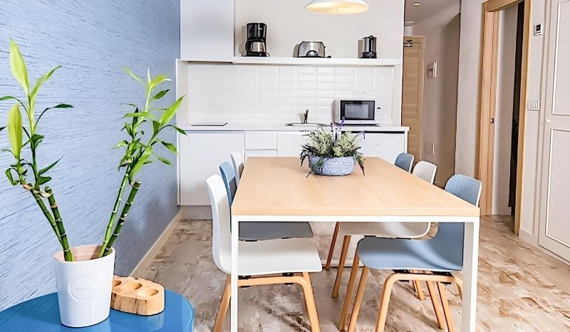 Tenerife Costa Adeje utazás Hovima La Pinta Beachfront Family Hotel