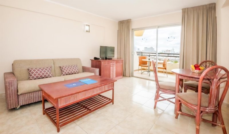 Tenerife utazás Hovima Santa Maria