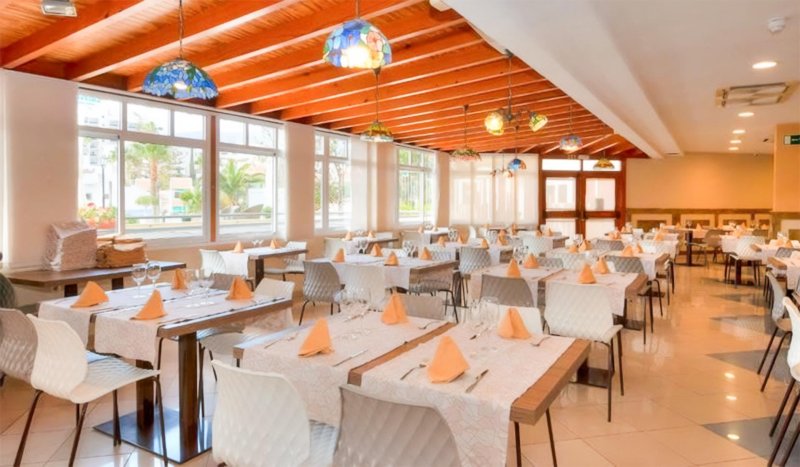 Tenerife utazás Hovima Santa Maria