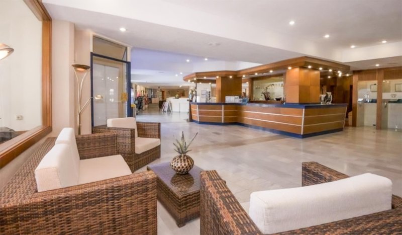 Tenerife utazás Hovima Santa Maria