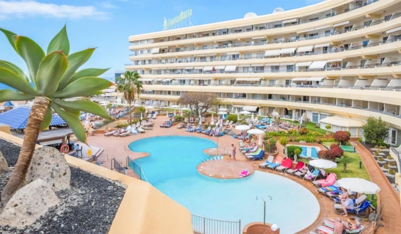 Tenerife utazás Hovima Santa Maria