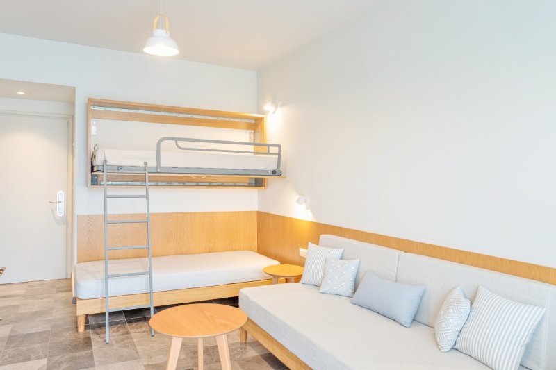 Négyágyas szoba, Superior