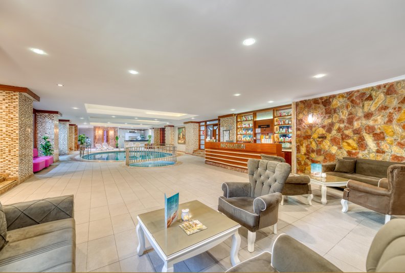 Alanya utazás Incekum Beach Resort