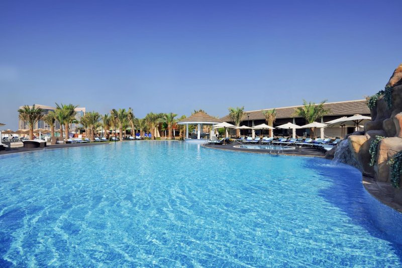 Abu Dhabi utazás Intercontinental Abu Dhabi