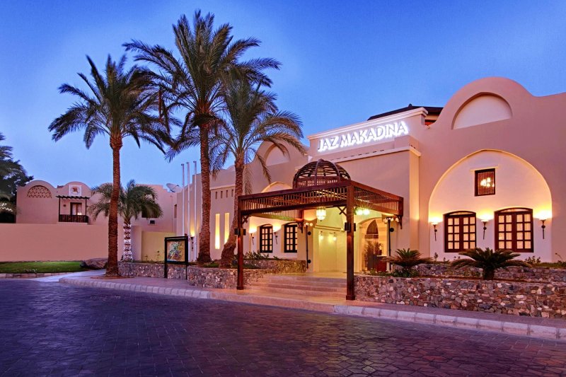 Hurghada utazás Jaz Makadina